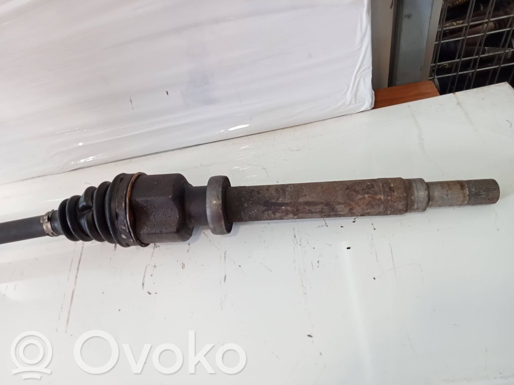 Front driveshaft   8C113B436AD