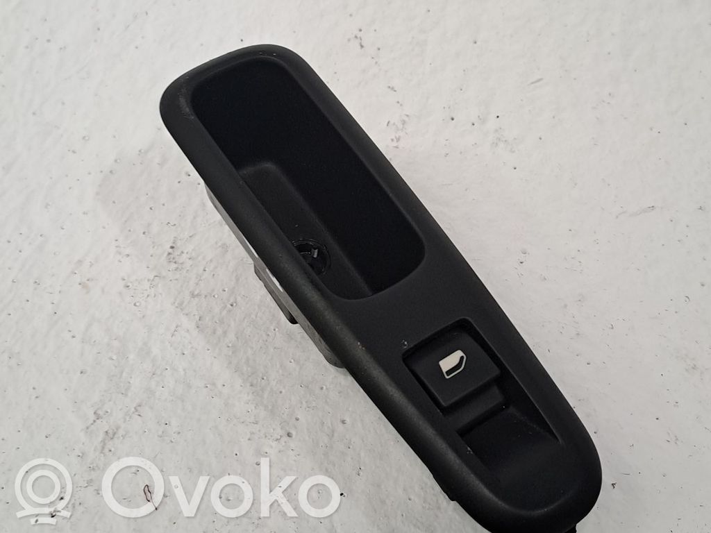Comutator comandă geamuri electrice   6490RK,96759764ZD