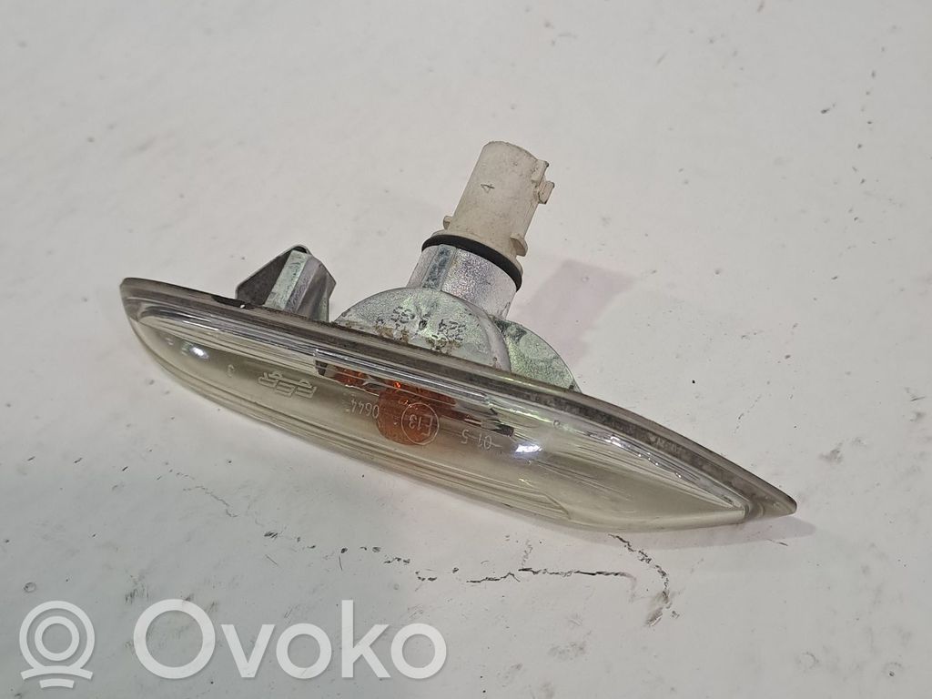 Etupuskurin suuntavilkku   63137165742