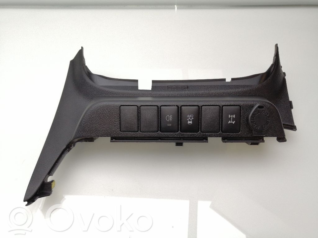Toyota Hilux (AN120, AN130) Butoane/comutatoare pe volan 