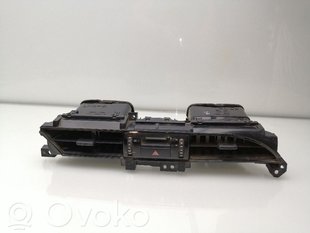 Toyota Hilux (AN120, AN130) Element deski rozdzielczej 