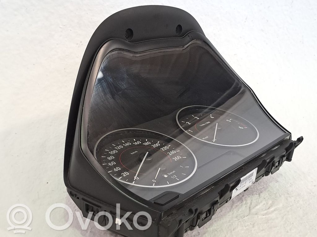 BMW 1 F20 F21 Nopeusmittari (mittaristo) 