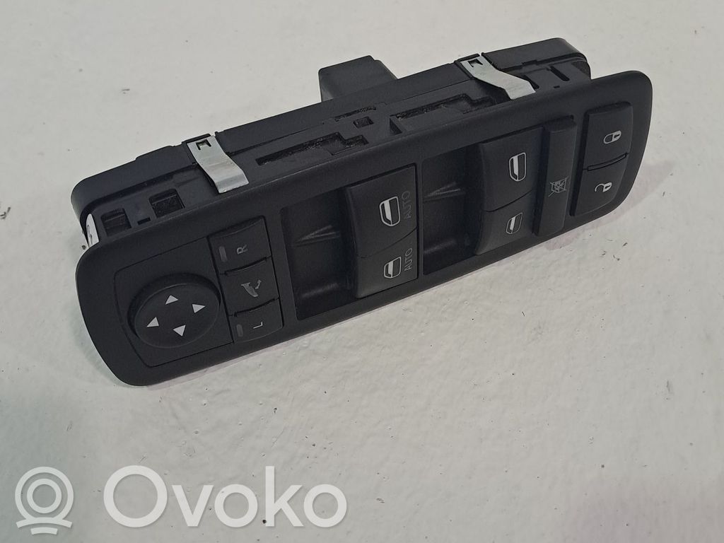 Chrysler Voyager Electric window control switch 
