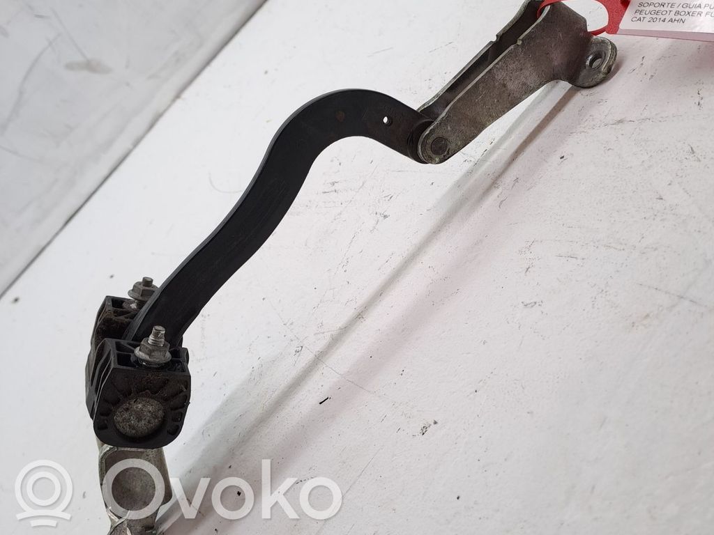 Peugeot Boxer Guida/cerniera inferiore del rullo del portellone scorrevole
