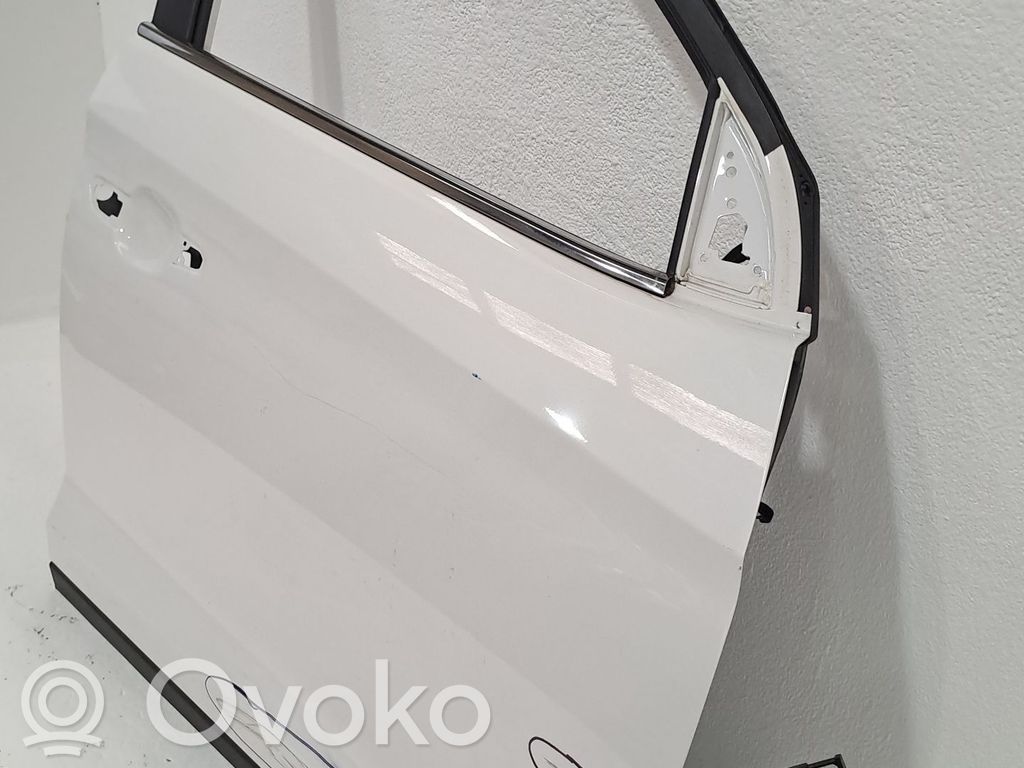 Puerta delantera   76004D7000