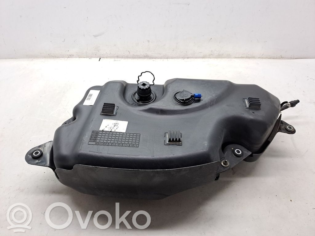 AdBlue-nestesäiliö   C2D46994,FPLA5J229AB,GW935J228AD