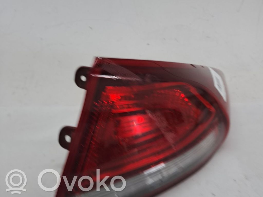 Lámpara de faros/luces traseros   92402G2000