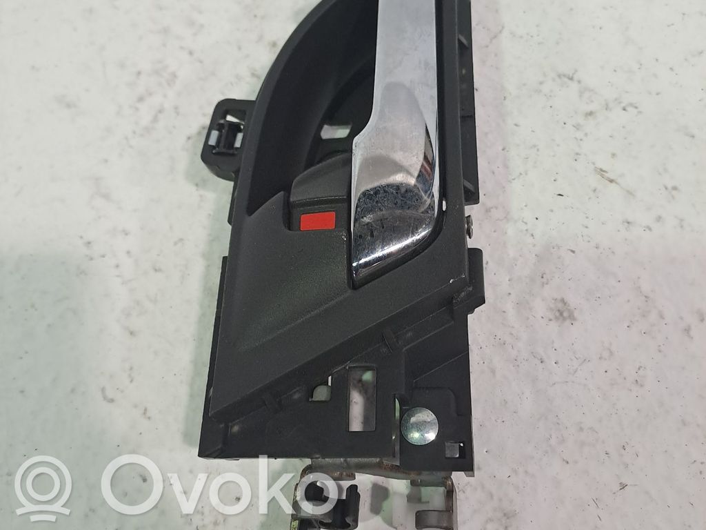 Liukuoven sisäkahva   72160SWAA02ZA
