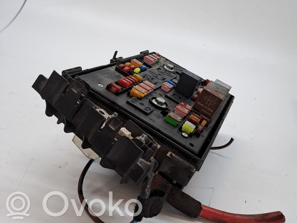 Opel Astra J Sulakemoduuli 