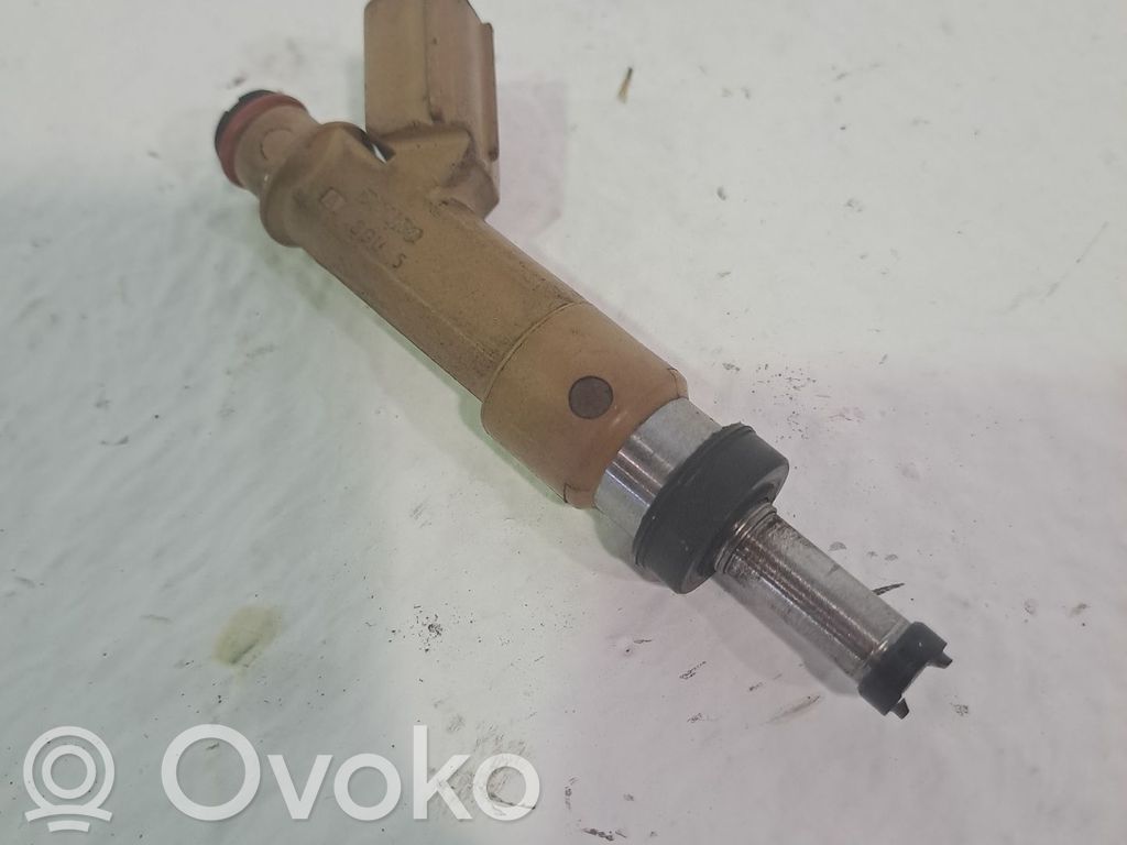 Inyector de combustible   2325037010