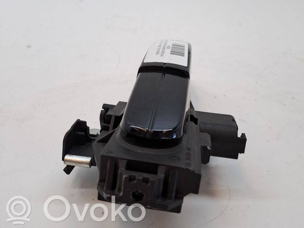 Ford Focus Manecilla externa puerta trasera 