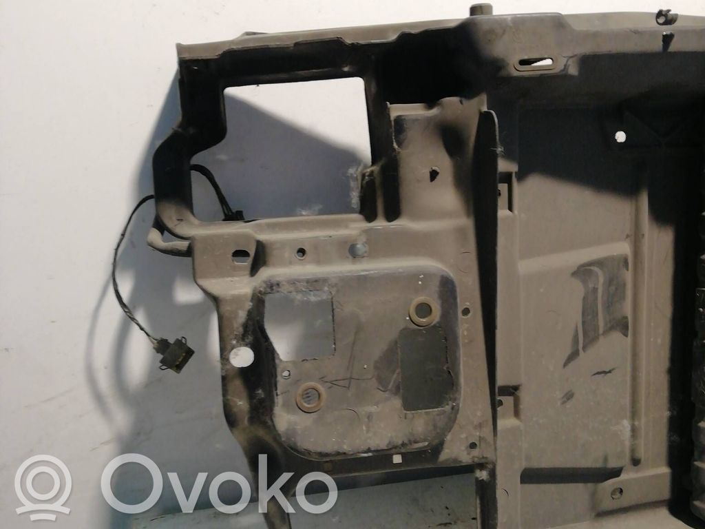 Volkswagen Polo III 6N 6N2 6NF Support de radiateur sur cadre face avant