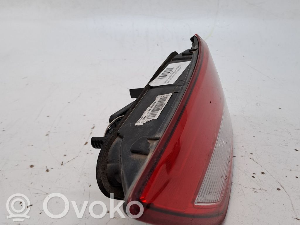 Seat Leon (1P) Takavalon polttimo 