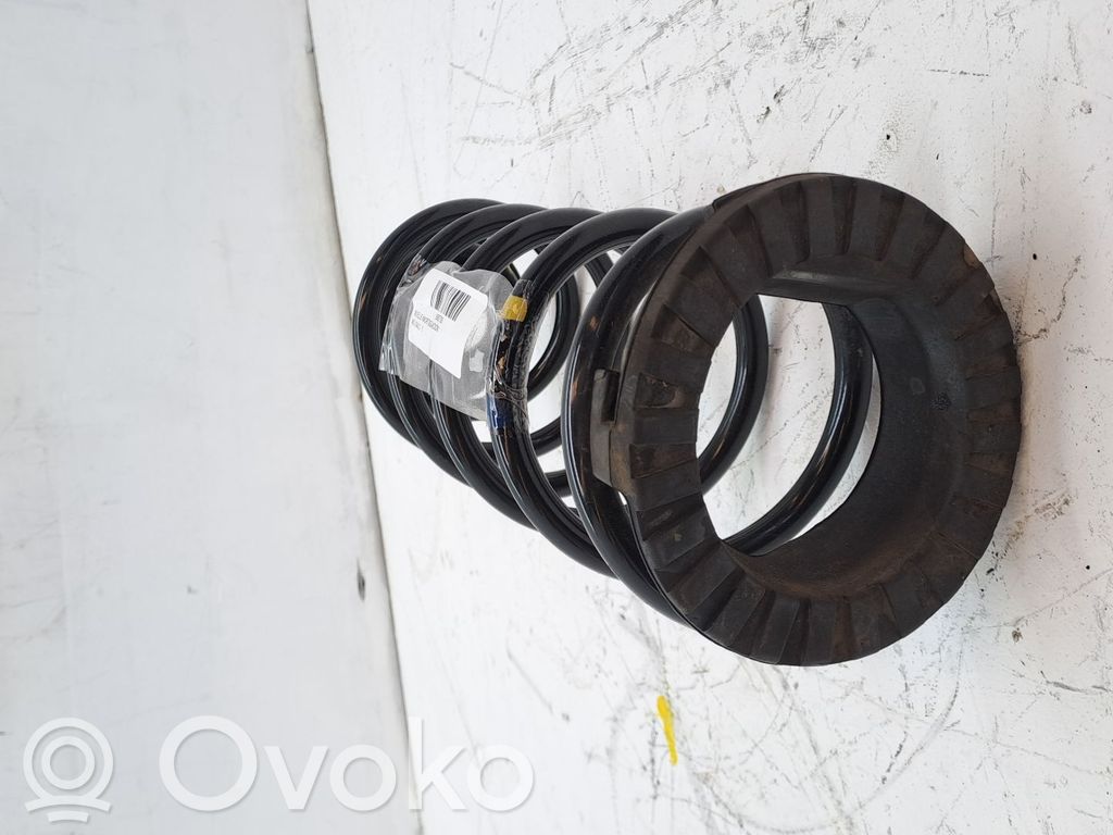 Front coil spring   10864426