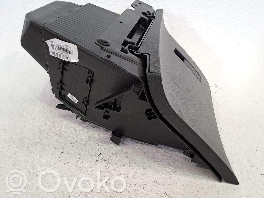Guantera   98351811ZD