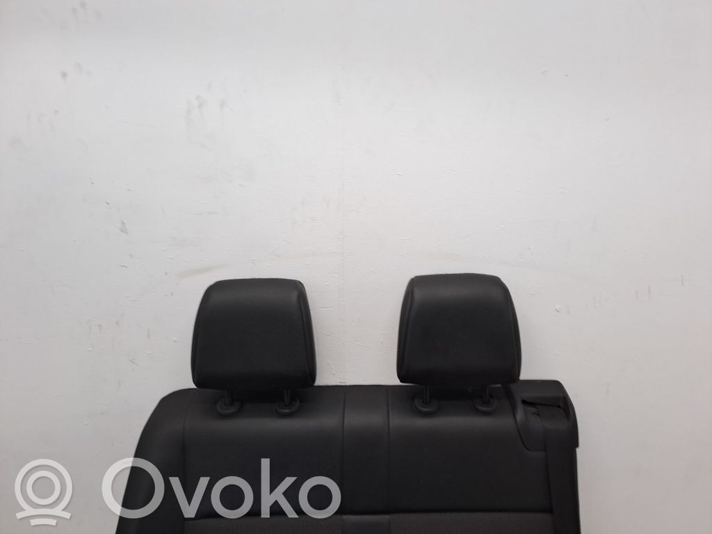 Asiento delantero del pasajero   1616787380