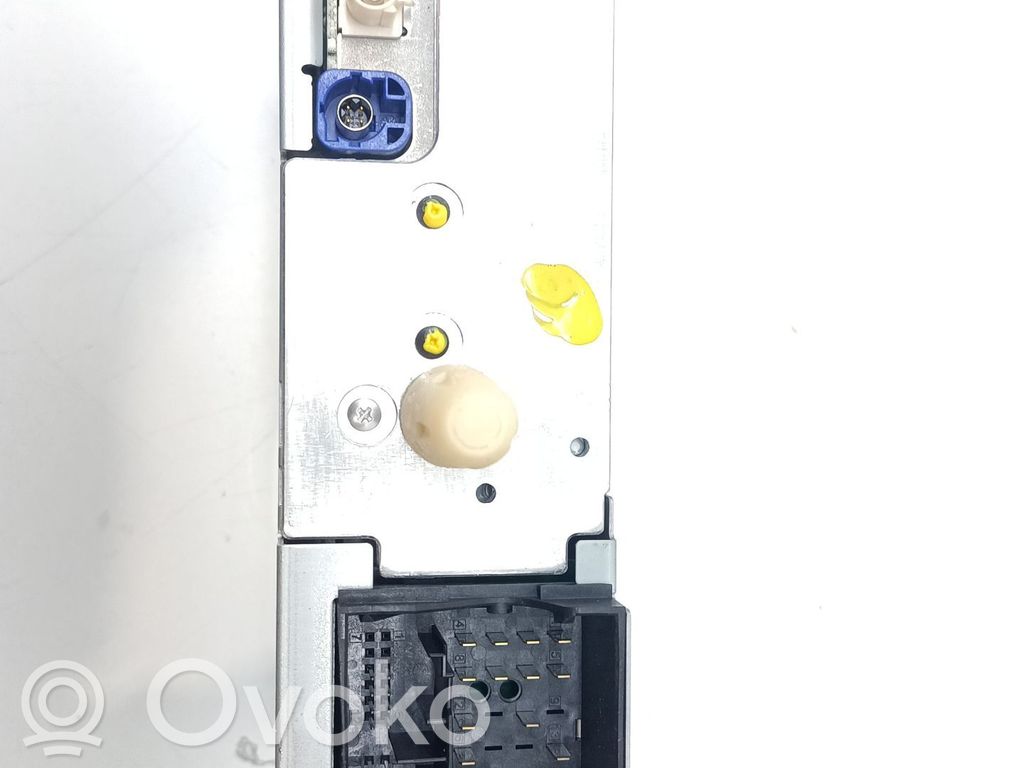 Panel / Radioodtwarzacz CD/DVD/GPS   9818777780