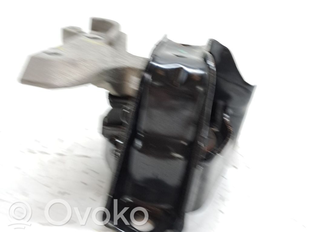 Nissan Micra Engine mount bracket 