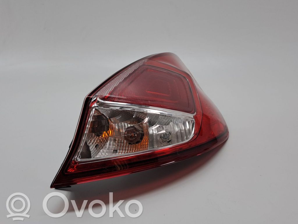 Ford Fiesta Lámpara de faros/luces traseros 