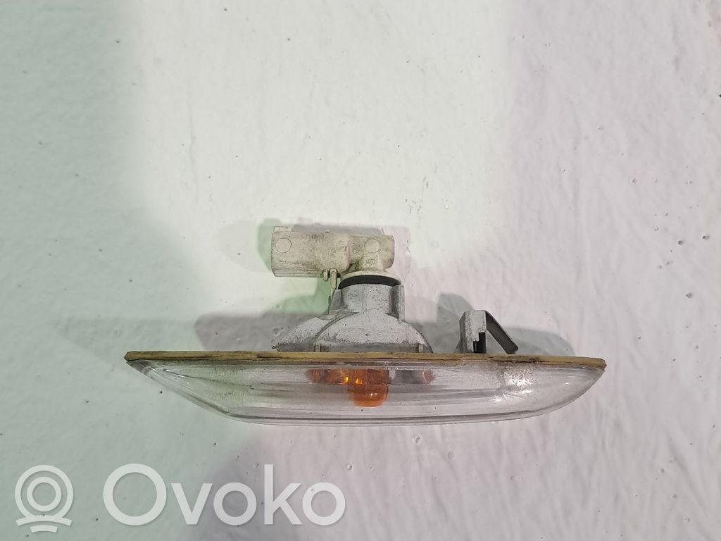 Seitenblinker   63137253326