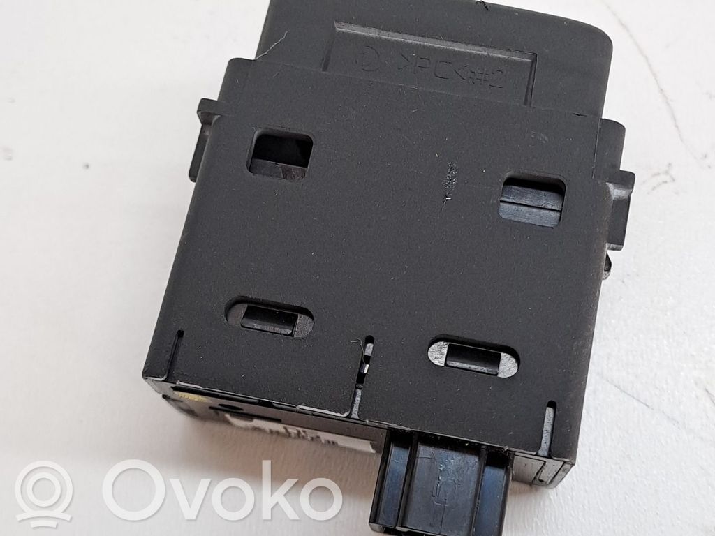 Interruptor de luz   251901HA0E