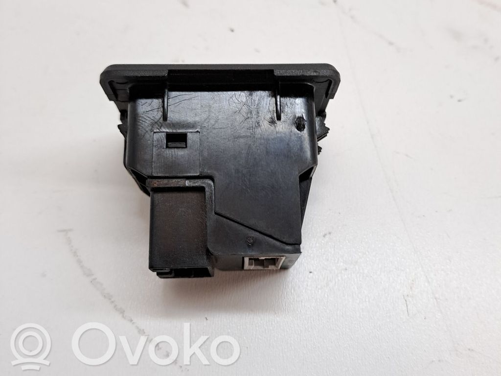 Unidad de control/módulo de carrocería central   28023ZW80B