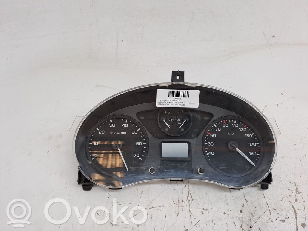 Geschwindigkeitsmesser Cockpit   9801642280