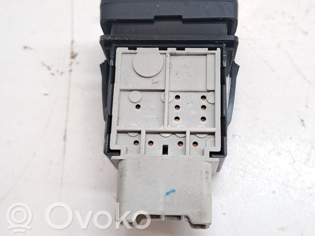 Suzuki Swift I Module de contrôle carrosserie centrale 