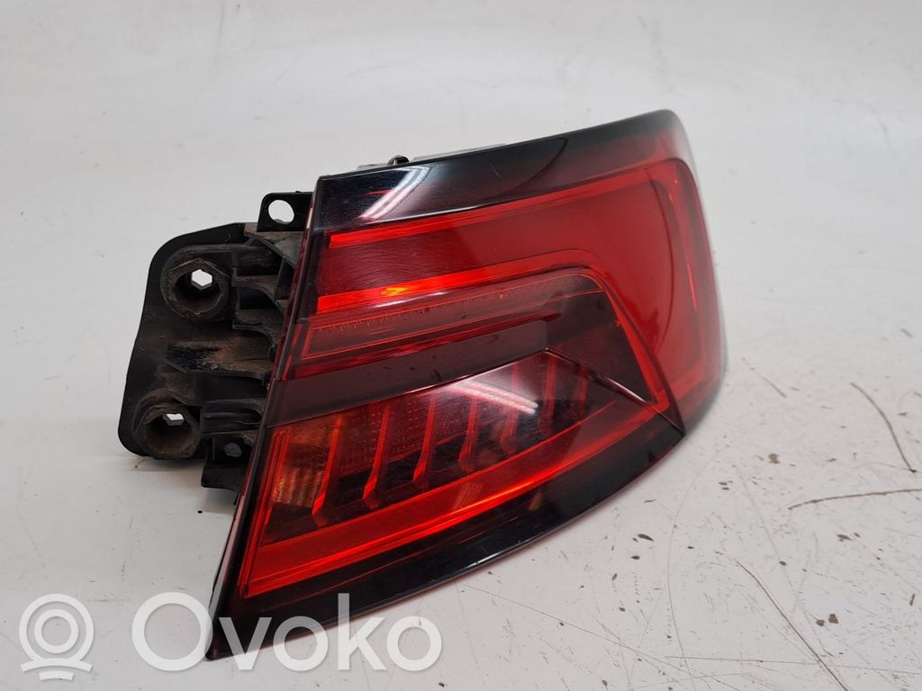 Lámpara de faros/luces traseros   8W6945092D
