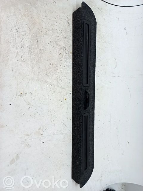 Tavarahyllyn kansi   5M0868077A