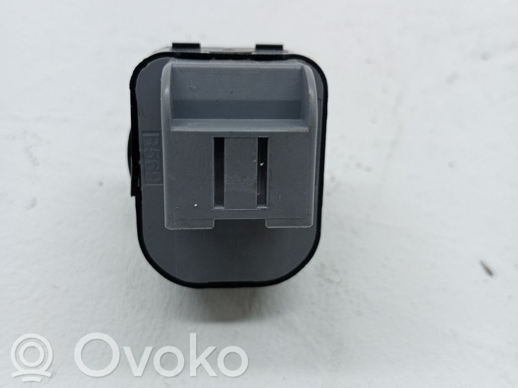 Wing mirror switch   1648325280
