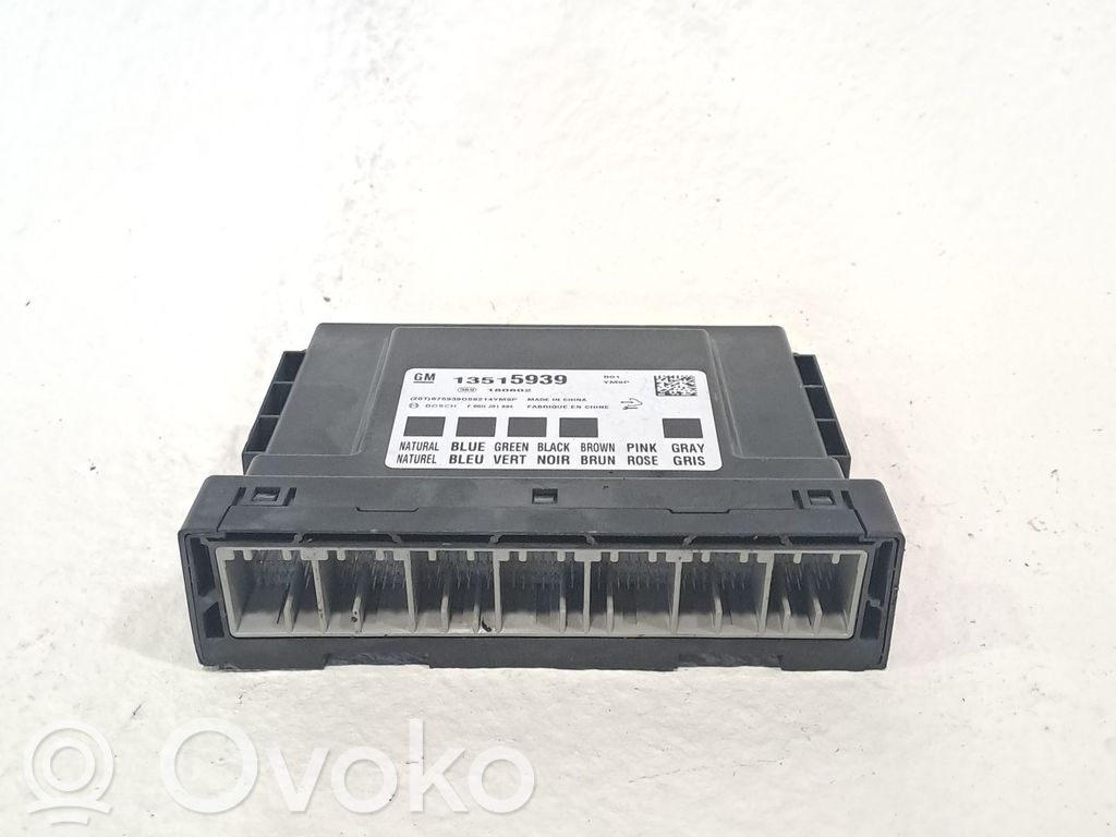 Opel Corsa E Unidad de control/módulo de carrocería central 