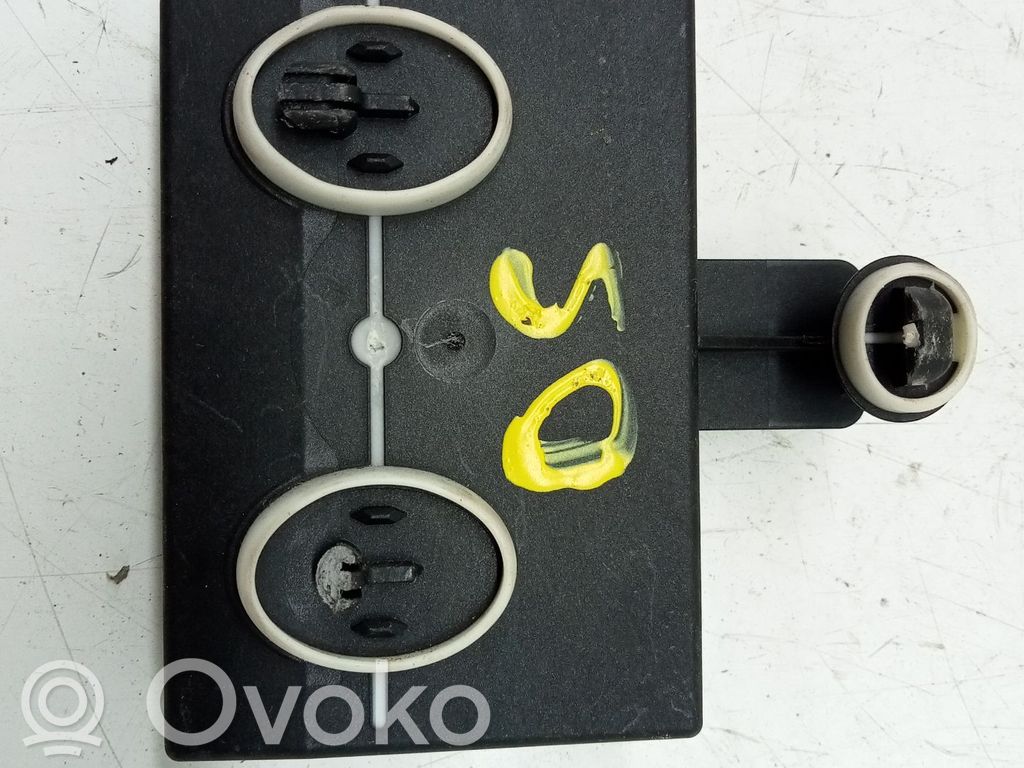 Modul de control caroserie central   8K0959793R