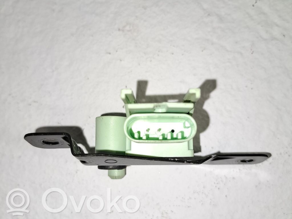 Sensor impacto/accidente para activar Airbag   65773418539