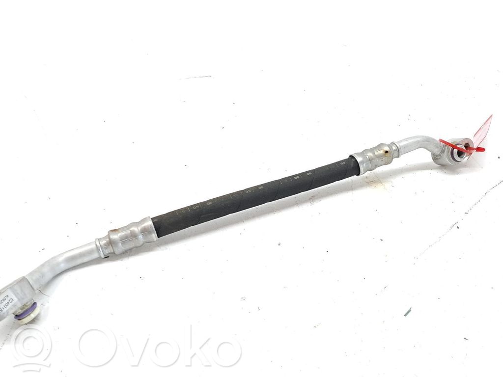 A/C-laitteen joustava liitosmuhvi   4L0820730
