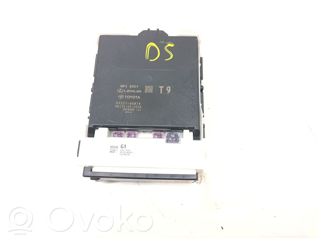 Modulo di controllo del corpo centrale   892210DA70,82730K0110