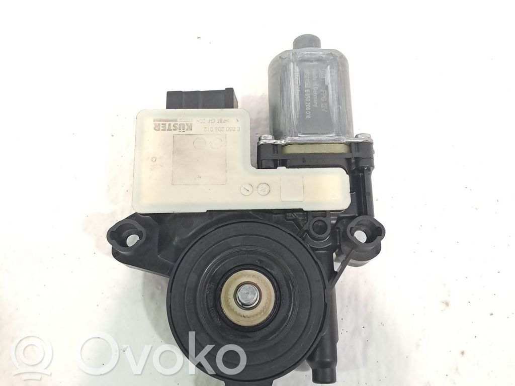 Skoda Fabia Mk3 (NJ) Motorino alzacristalli della portiera anteriore 