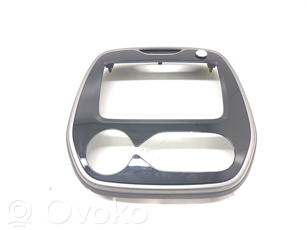 Moldura del panel   682700431R