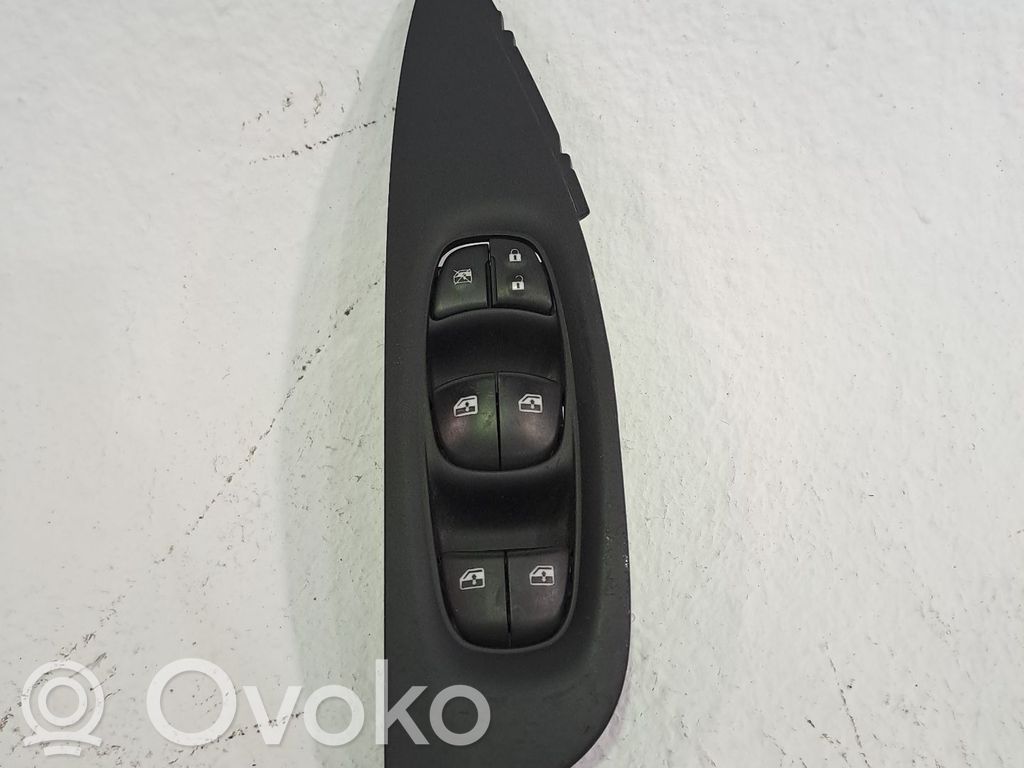 Nissan Qashqai Comutator comandă geamuri electrice