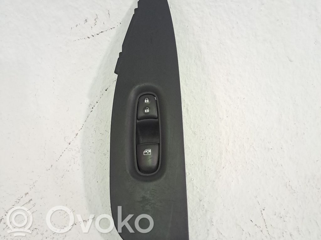 Nissan Qashqai Comutator comandă geamuri electrice 