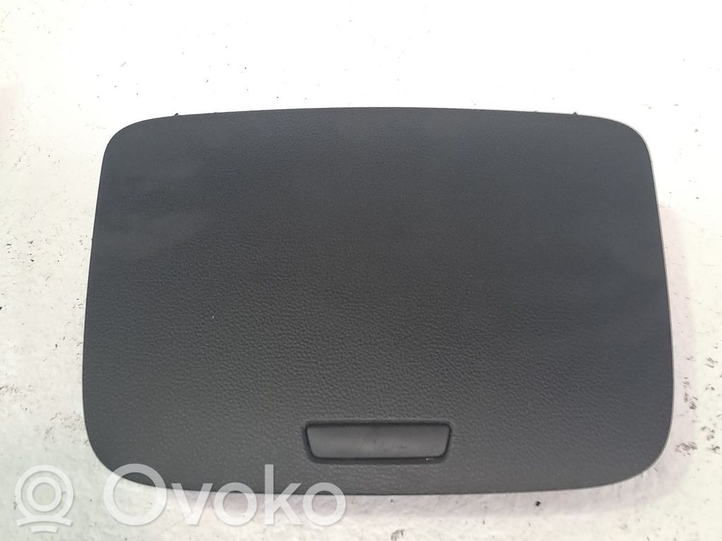 Daiktadėžė   7N0857922B81X