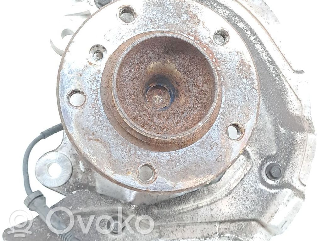 Zwrotnica koła przedniego   31216793924