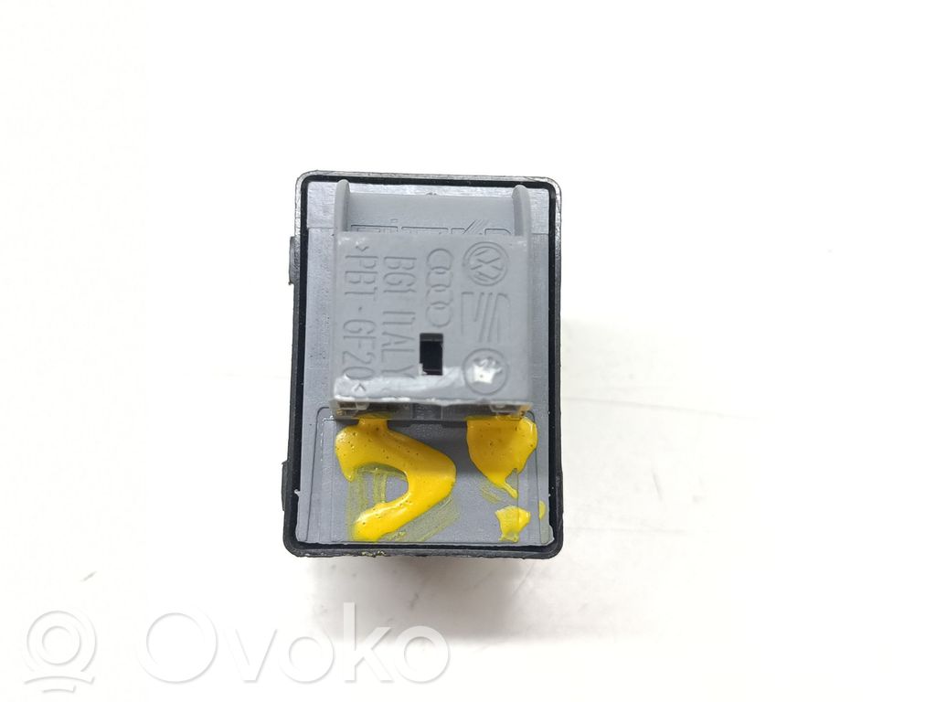 Interruptor del elevalunas eléctrico   8K0959855BV10