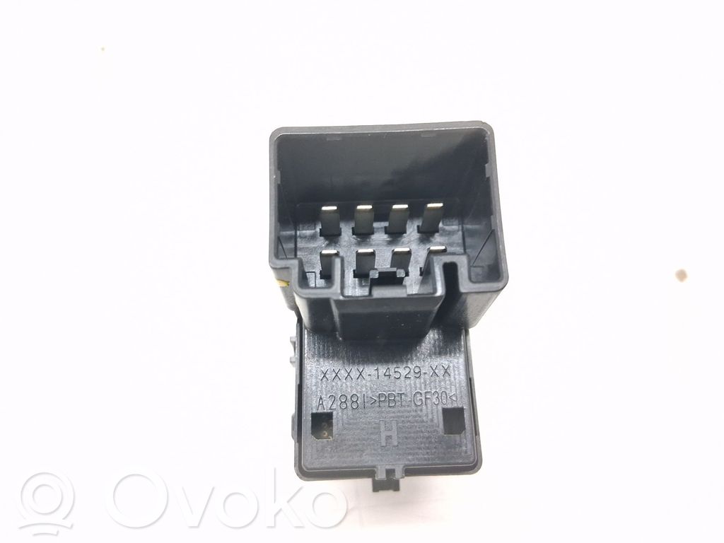 Ford Fiesta Electric window control switch 