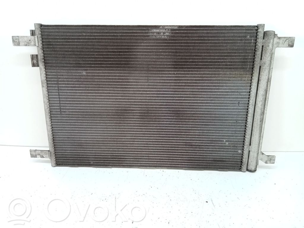 Volkswagen Golf VII Radiatore di raffreddamento A/C (condensatore) 