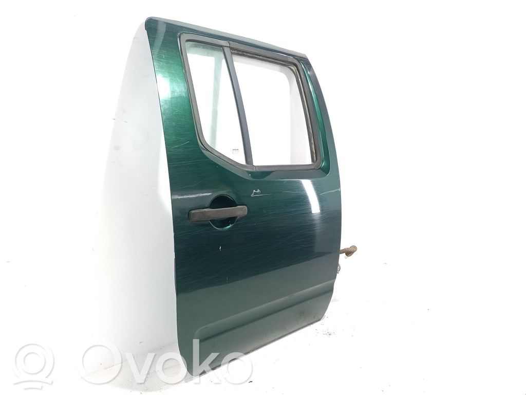 Puerta trasera   82100EB332