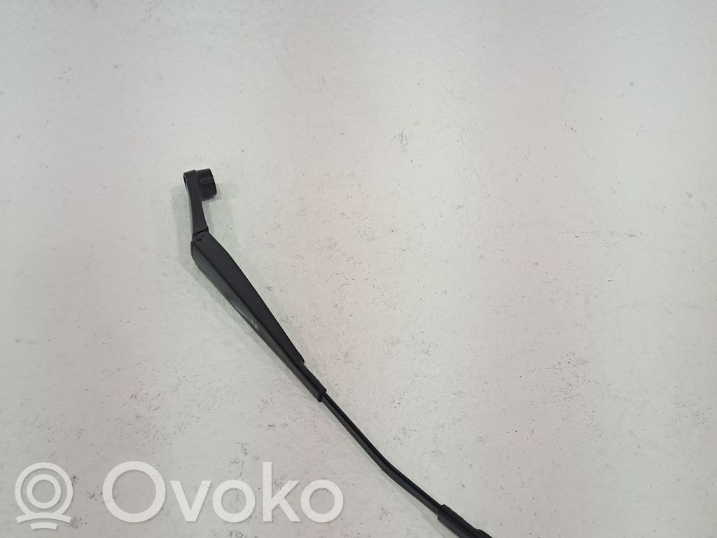 Brazo del limpiaparabrisas delantero   98321Q0000