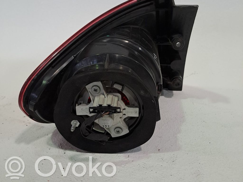 Takavalon polttimo   5P0945257