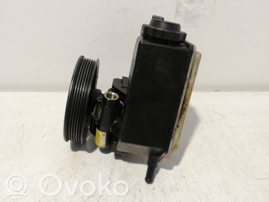 Ohjaustehostimen pumppu   90495957,90495957