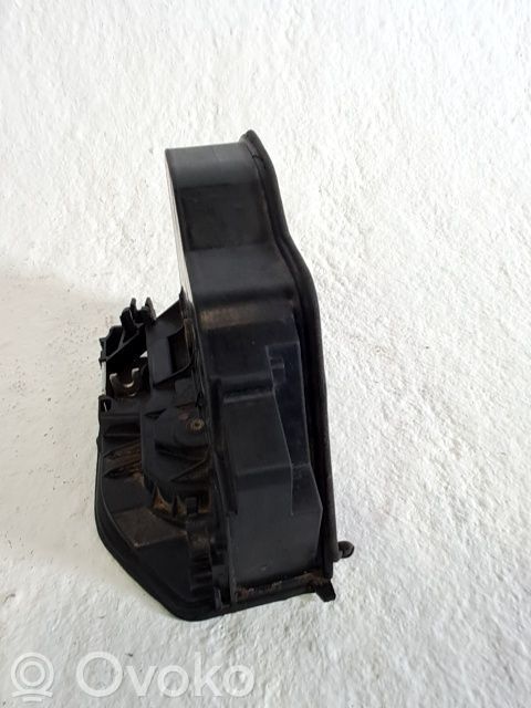 Cerradura de puerta trasera   51227202147